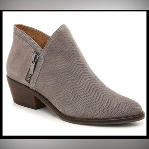Lucky Brand Suede Ankle Booties with Stacked Heel size 8.5